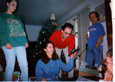 dawntomkathywayneeric.jpg (39772 bytes)