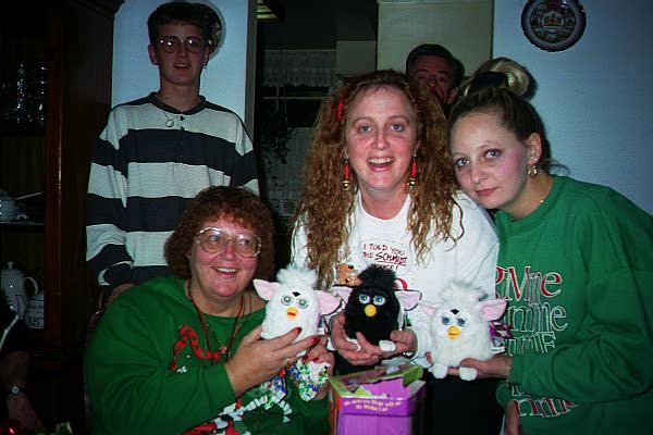 ericbarbaraeileendawn.jpg (52202 bytes)