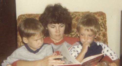 jasonandrobin1.jpg (25744 bytes)