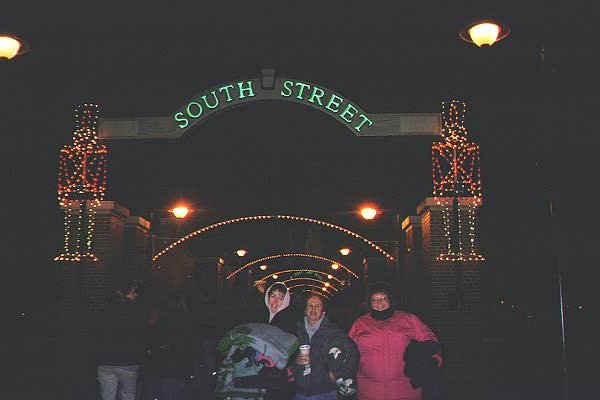 kathygwaynebarbara.jpg (28790 bytes)