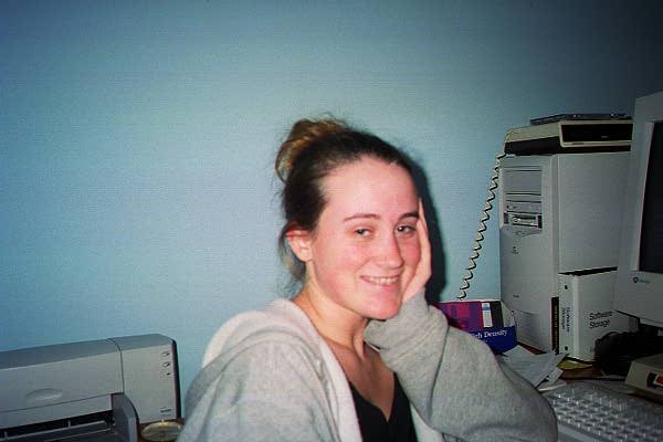 kelly.jpg (34120 bytes)