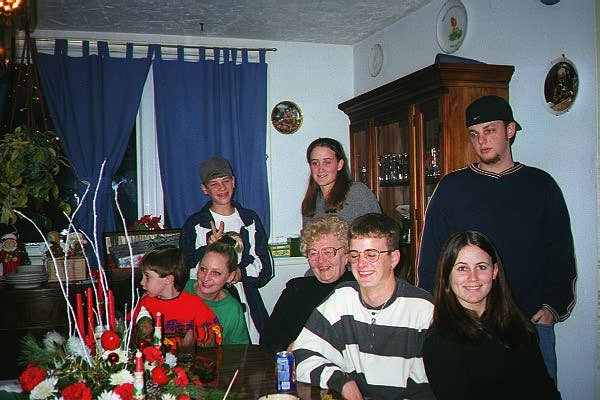 lotsagormans2.jpg (61571 bytes)