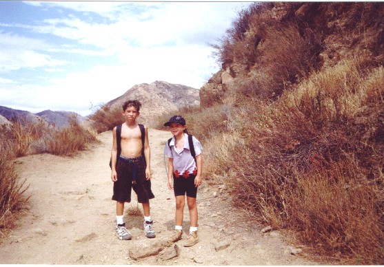 nick_tanya.jpg (85136 bytes)