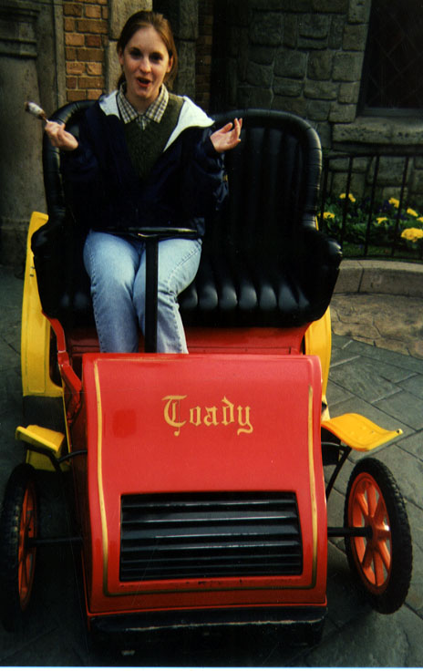 sarahtoady.jpg (78025 bytes)